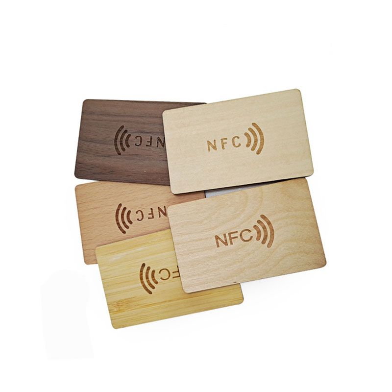 Custom Printed 13.56Mhz NTAG213 NTAG215 NTAG216 Business NFC Wood Card Manufacturer