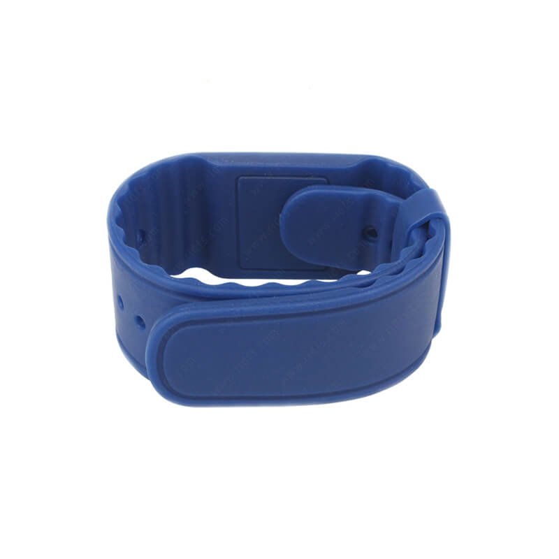 Custom ISO14443A Adjustable 13.56Mhz NTAG213 NTAG215 NTAG216 Silicone Bracelet NFC Wristband Manufacturer