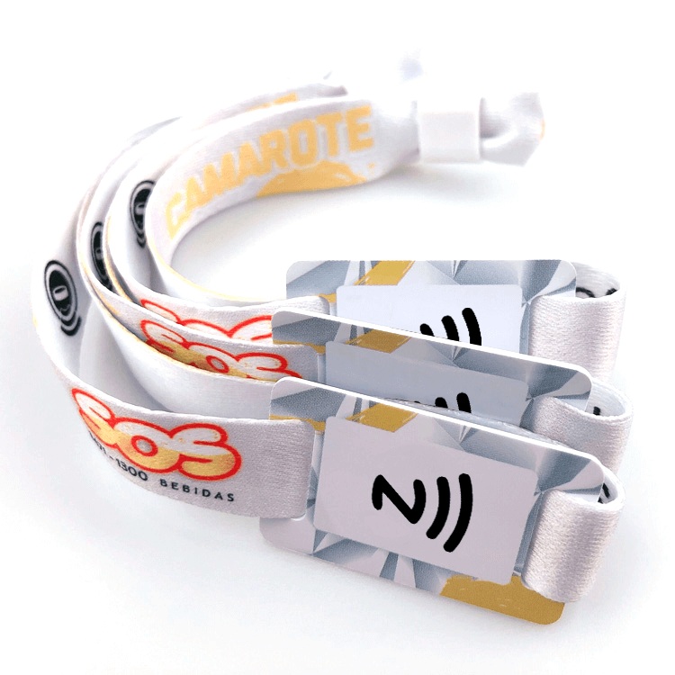 Custom 13.56MHz NFC Silicone Bracelets RFID Wristband China